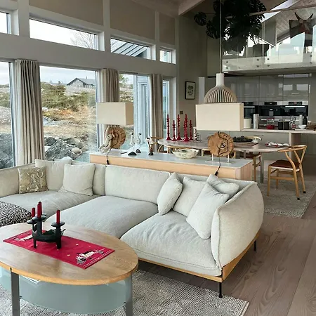With Sunny Terraces And Sea Views * Lysøysund